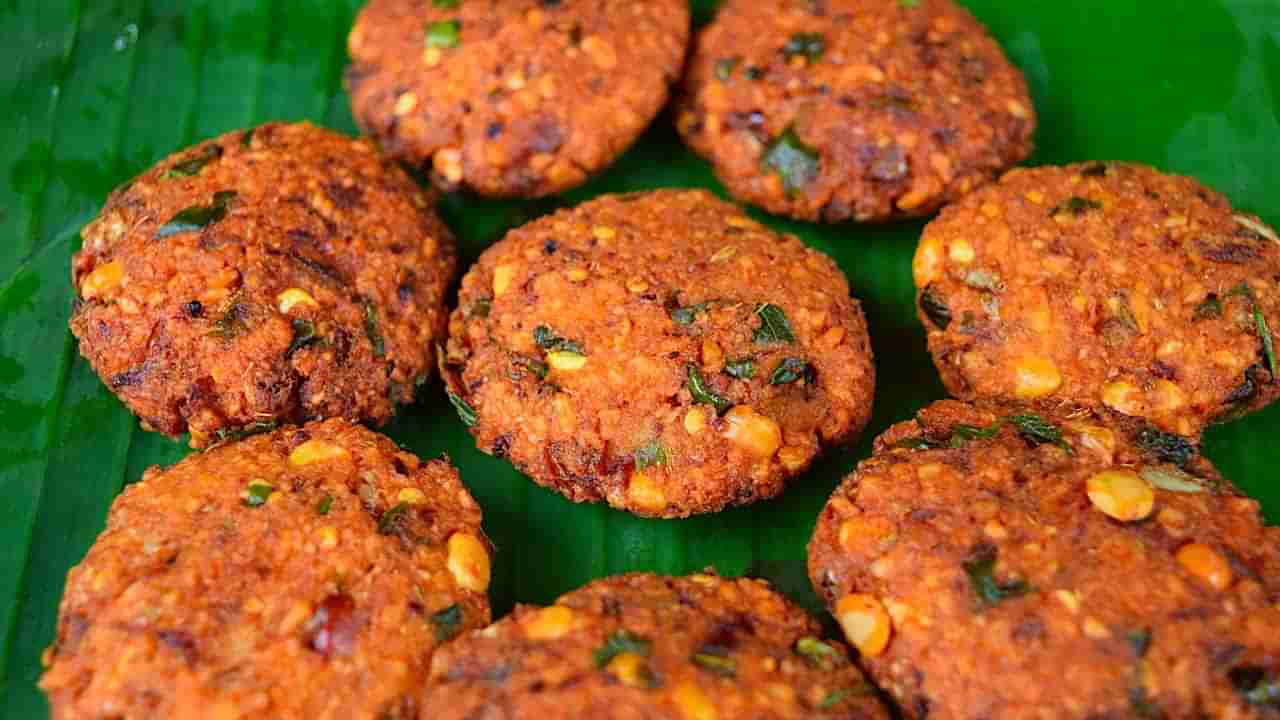 Masala Vada: మూడు పప్పులతో కలిపి చేసే మసాలా వడలు.. టేస్ట్ సూపర్ అంతే!