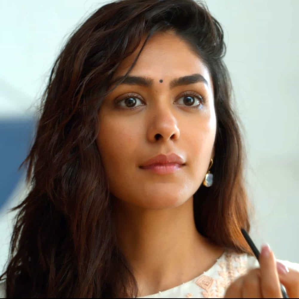 రామ్‌ కోసం సీత వెతుకుతుంటే, వెంటనే వెళ్లి సాయం చేసేయాలన్నంత ఫీల్‌ అయిపోయారు. అంతగా జనాల్లోకి వెళ్లింది సీత కేరక్టర్‌.  ఇప్పుడు మృణాల్‌ ఫ్యామిలీస్టార్లో చేస్తున్న కేరక్టర్‌ కూడా అచ్చం అలాంటిదే.
