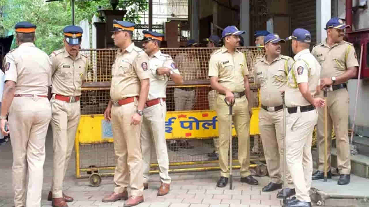 New Year 2024: న్యూ ఇయర్‌ వేళ బాంబు బెదిరింపులు.. హై అలర్ట్.. విస్తృతంగా తనిఖీలు