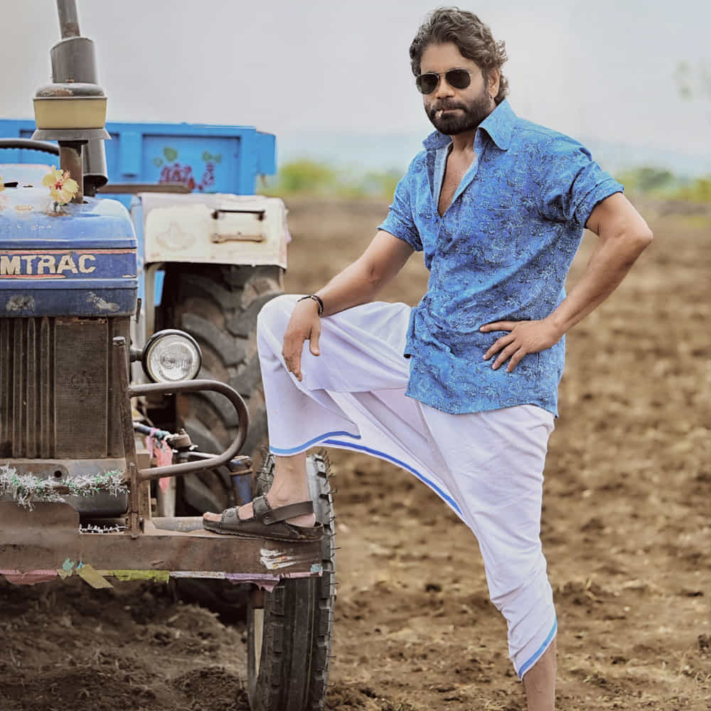 Naa Saami Ranga: నాగార్జున హీరోగా విజయ్ బిన్నీ దర్శకత్వంలో తెరకెక్కుతున్న సినిమా నా సామి రంగ. అల్లరి నరేష్, రాజ్ తరుణ్ కీలక పాత్రల్లో నటిస్తున్న ఈ సినిమాను జనవరిలో రిలీజ్ చేసేందుకు ప్లాన్ చేస్తున్నారు మేకర్స్. ఇప్పటికే ప్రమోషన్ స్టార్ట్ చేసిన చిత్రయూనిట్ తాజాగా టీజర్ను రిలీజ్ చేసింది. ఈ సినిమాలో నాగ్కు జోడిగా ఆశికా రంగనాథ్ నటిస్తున్నారు.