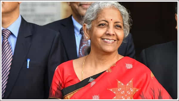 Budget: 2024 బడ్జెట్కు ముందు చర్చలు ఏమిటి? వరుసగా ఐదుసార్లు బడ్జెట్ను ప్రవేశపెట్టిన మంత్రుల్లో నిర్మలమ్మ