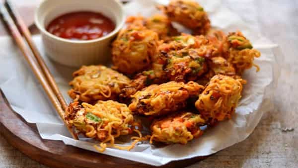 Noodles Pakoda: నూడుల్స్ పకోడాలను ఇలా తయారు చేస్తే.. కమ్మగా, రుచిగా ఉంటాయి!