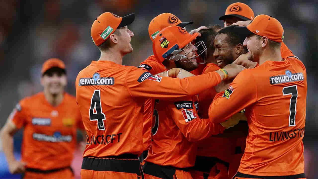 BBL 2023: 5 పరుగులకే 7 వికెట్లు.. కట్‌చేస్తే.. ఉత్కంఠ విజయంతో షాకిచ్చిన పెర్త్ స్కాచర్స్..