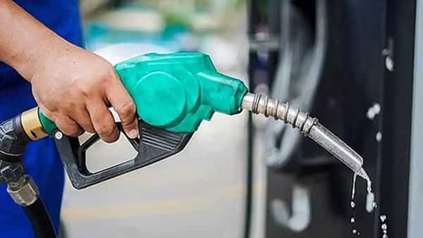 Today Petrol, Diesel Price: దేశంలో పెట్రోల్, డీజిల్ ధరలు.. రేట్లను ఎస్ఎంఎస్ ద్వారా తెలుసుకోండిలా!