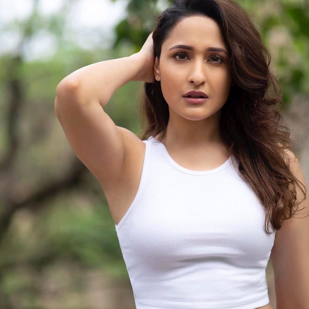 క్రిష్ దర్శకత్వలో వరుణ్ తేజ్ హీరోగా నటించిన కంచె సినిమాతో మంచి గుర్తింపు తెచ్చుకుంది అందాల భామ ప్రగ్యా జైస్వాల్. 