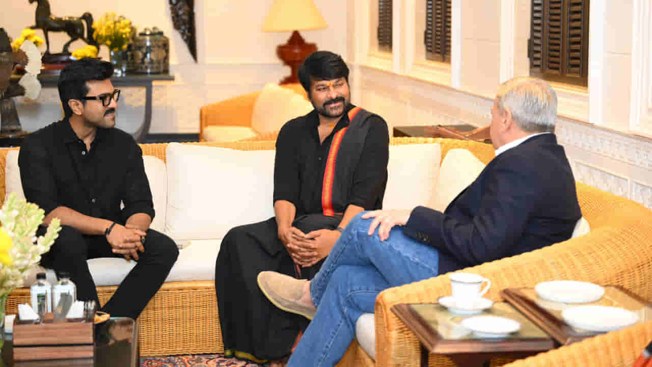 Netflix: రామ్ చరణ్, చిరును కలిసిన నెట్ఫ్లిక్స్ సీఈఓ.. కారణం అదేనా.?