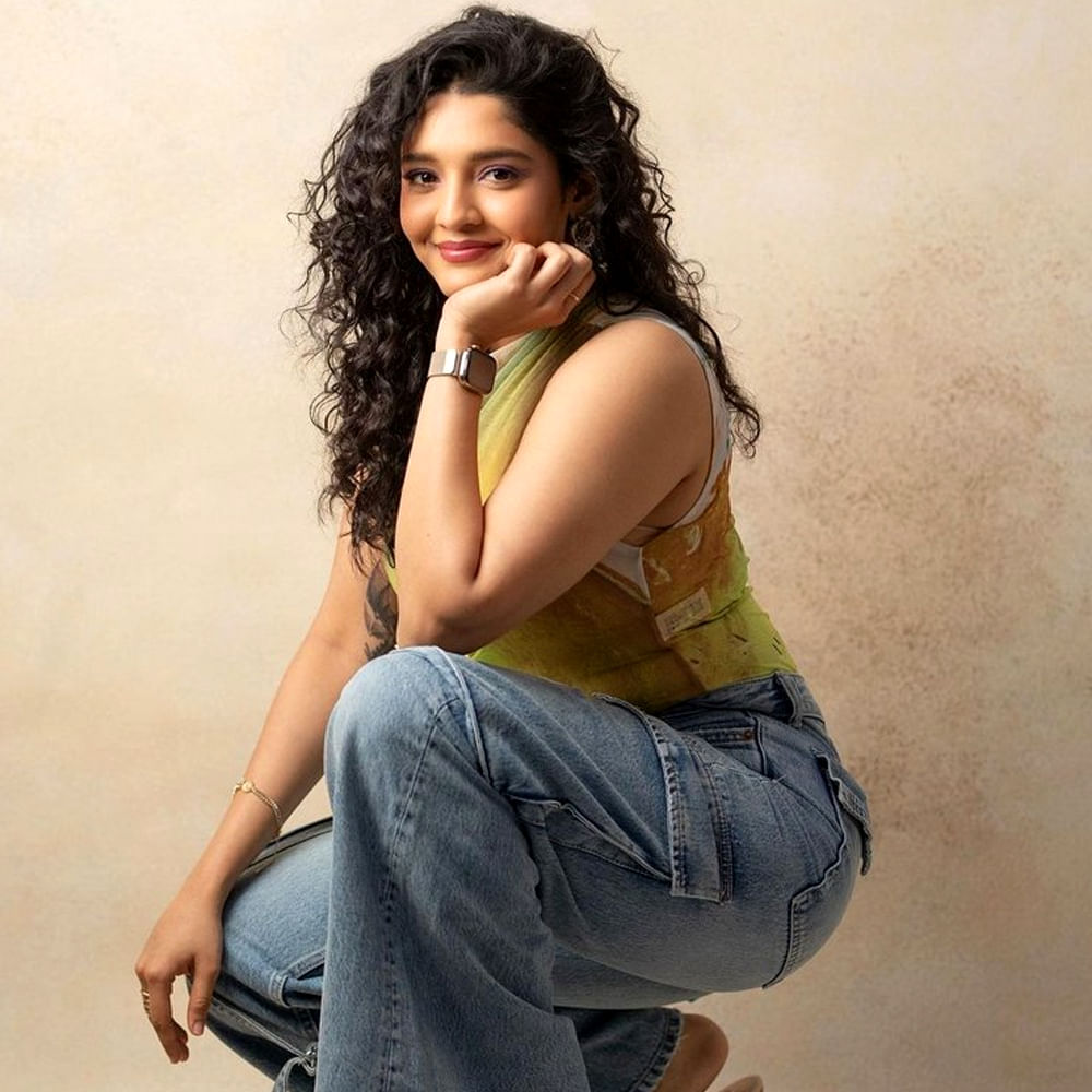 సాలా ఖడూస్ సినిమాతో మంచి గుర్తింపు తెచ్చుకుంది. అదే సినిమా గురు సినిమాగా రీమేక్ చేశారు. ప్రస్తుతం ఈ చిన్నది తెలుగు, తమిళ్ భాషల్లో బిజీగా ఉంది. 