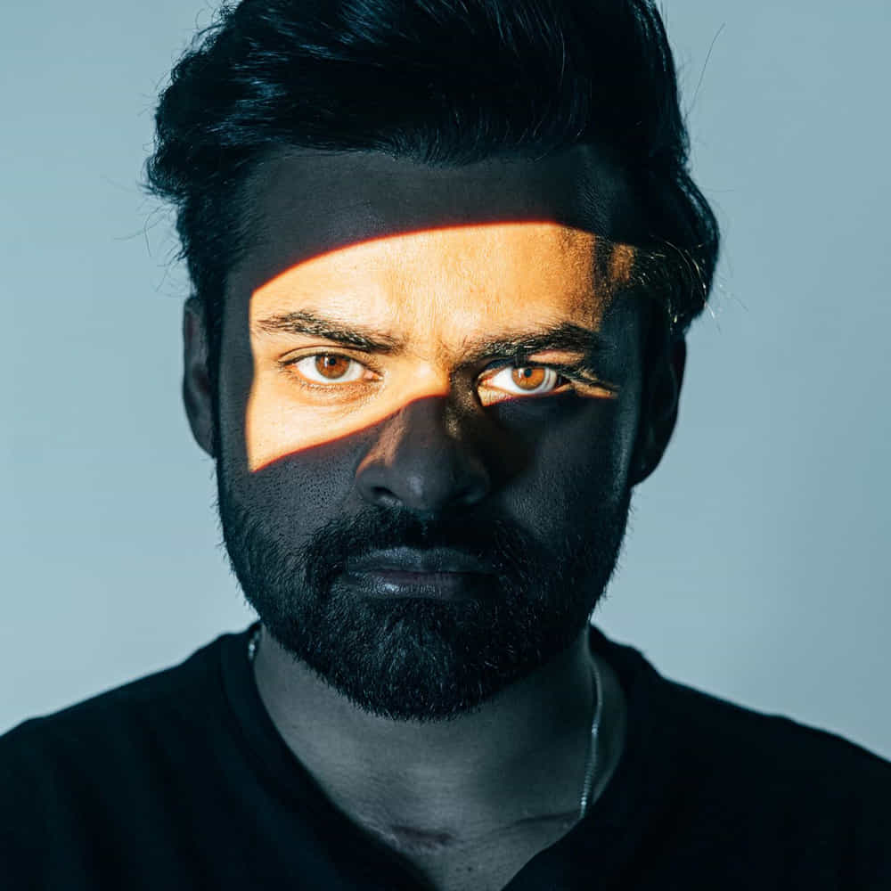 రిపబ్లిక్ ఫ్లాపైనా.. నటుడిగా తేజ్ను మరో మెట్టు ఎక్కించింది. కానీ 2021 తేజ్ జీవితంలో ఊహించని కుదుపు రోడ్ యాక్సిడెంట్. తృటిలో బయటపడిన ఈయన.. 2023లో విరూపాక్షతో బ్లాక్బస్టర్ ఇచ్చారు. బ్రో..లో పవన్తో నటించారు. ప్రస్తుతం సంపత్ నందితో గాంజా శంకర్గా వస్తున్నారు. దీంతో పాటు మరో మూడు సినిమాలు లైన్లో ఉన్నాయి. మొత్తానికి మాంచి దూకుడు మీదున్నారు మెగా మేనల్లుడు.