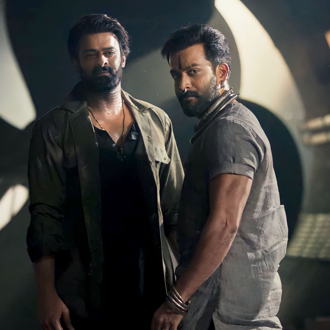 ఇన్నాళ్లూ సైలెంట్గా ఉన్న ప్రశాంత్ నీల్, నార్త్ మీడియా ముందు నోరు విప్పినప్పటి నుంచీ సలార్ గురించి రోజుకో వార్త వైరల్ అవుతూనే ఉంది. నిన్నటిదాకా సలార్ సీజ్ఫైర్ పార్ట్ ఒన్ గురించి మాట్లాడుకున్నవారు, ఇప్పుడు నీల్ మాటల్లో బిట్వీన్ ద లైన్స్ కి నయా అర్థాలు వెతుక్కుంటూ సలార్ పార్ట్ 2 లేదా అని గుసగుసలాడుతున్నారు. వాళ్లకి అంతటి అవకాశం ఇచ్చిన డైలాగ్ ఏంటి?