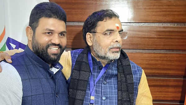 WFI President: రెజ్లింగ్ ఫెడరేషన్ చీఫ్గా సంజయ్సింగ్.. కుస్తీ పోటీలపై సాక్షిమాలిక్ కీలక ప్రకటన..