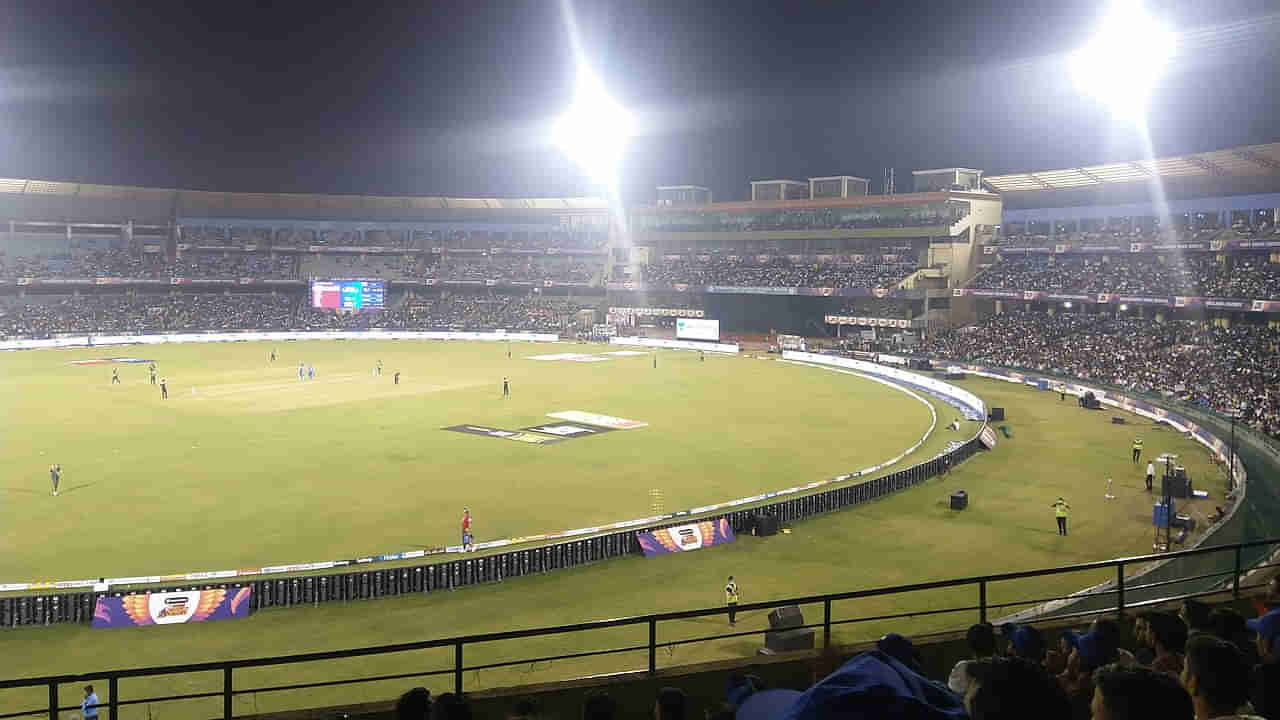 IND vs AUS 4th T20I: భారత్ - ఆస్ట్రేలియా మధ్య 4వ టీ20 మ్యాచ్‌కు కరెంట్ గండం.. మ్యాచ్ జరిగేనా?