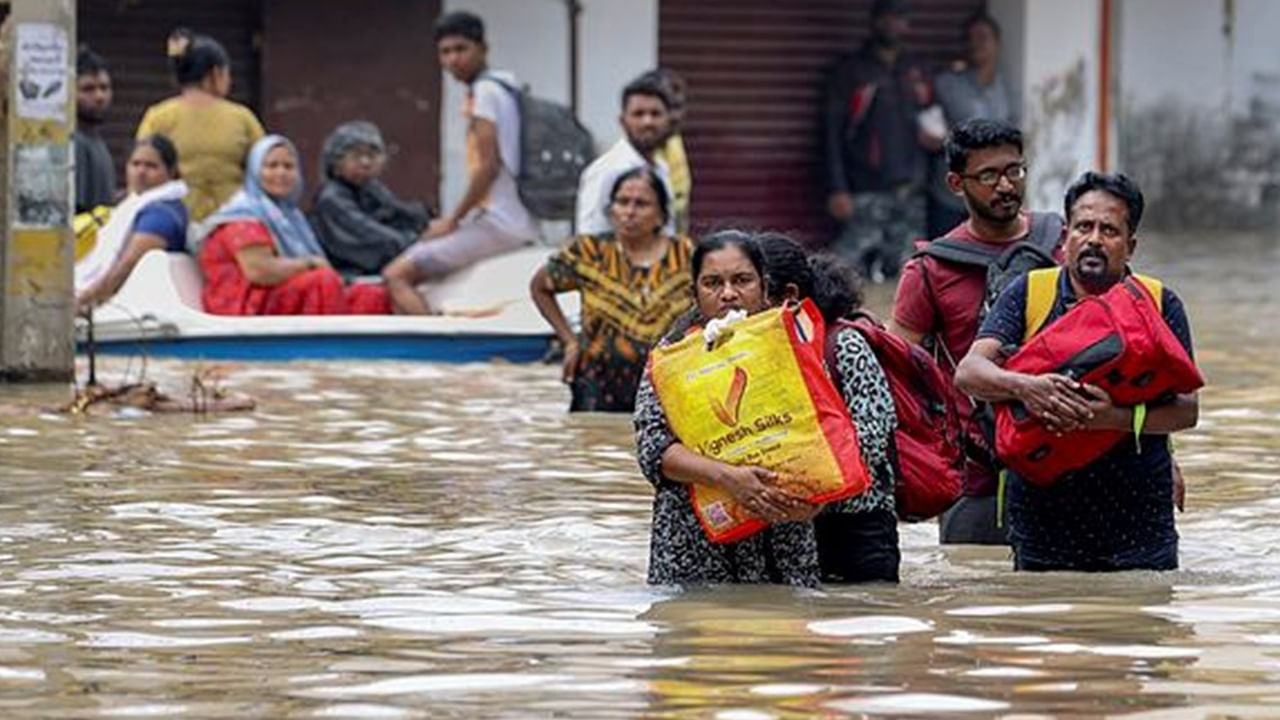 PMO Review: సహాయ చర్యలపై ఉన్నతస్థాయి సమీక్ష.. వరద నుంచి కోలుకోని తమిళనాడు