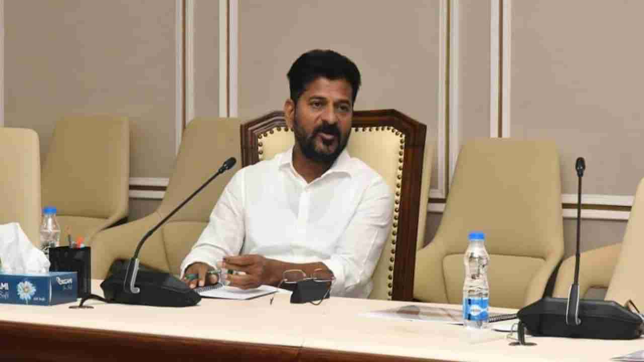 CM Revanth Reddy: జిల్లా కలెక్టర్లు, ఎస్పీలతో సీఎం రేవంత్ కీలక సమావేశం.. తొలిసారి చర్చించే అవశాలివే..