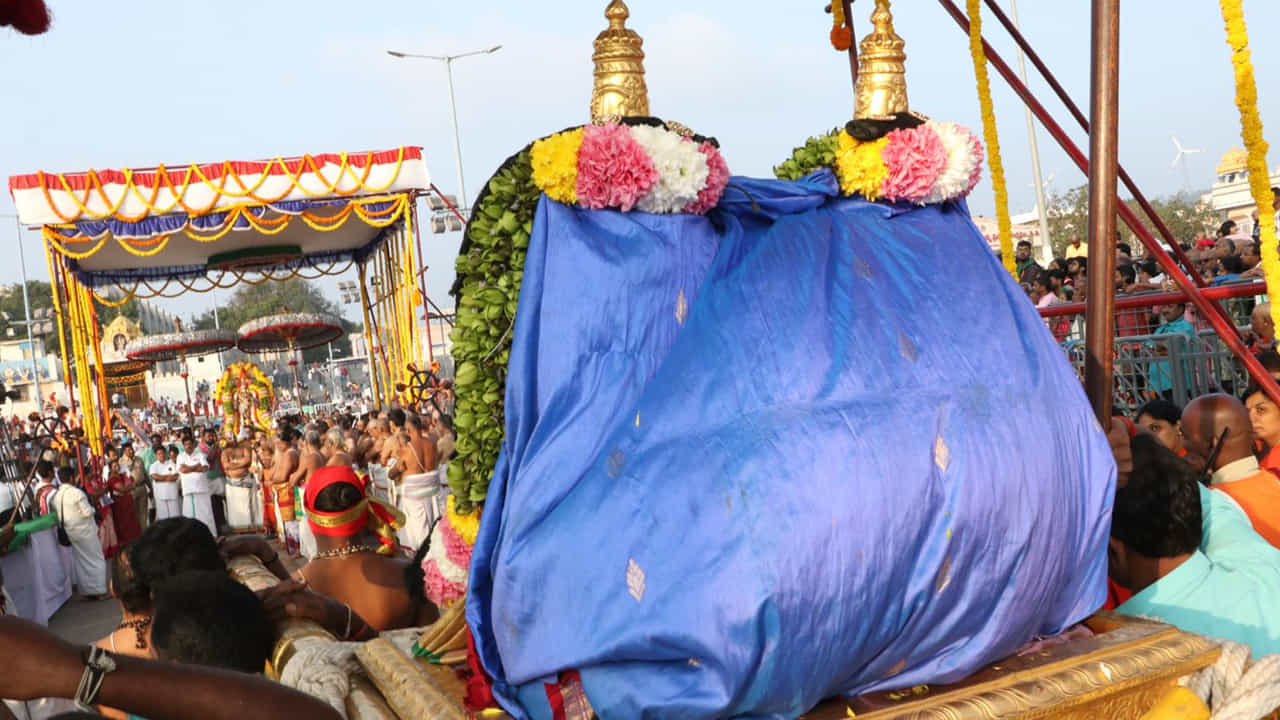 కాగా ఈ కార్యక్రమంలో తిరుమల పెద్దజీయర్స్వామి, తిరుమల చిన్నజీయర్ స్వామి తోపాటు ఆలయ అధికారులు పాల్గొన్నారు.