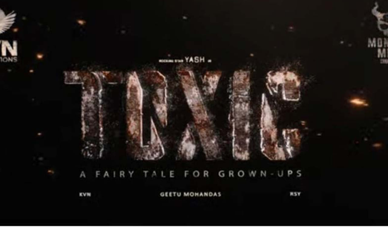 టైటిల్‌ టీజర్‌ చూసిన వారిలో యష్‌ ఈజ్‌ బ్యాక్‌ అని కొందరంటే, ఇక మొత్తం టాక్సిసిటీనే అప్రూవ్‌ చేస్తాం అంటూ మరికొందరు పోస్టులు పెడుతున్నారు. కేజీయఫ్‌2ని మించి కలెక్షన్లు కొల్లగొడుతుందని మరికొందరు చెబుతున్నారు.