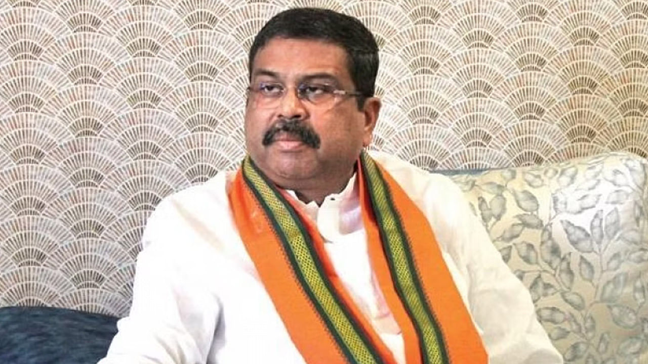 BJP: స్కిల్ డెవలప్మెంట్‎పై స్పందించిన కేంద్ర మంత్రి.. కాంగ్రెస్‎కు గట్టి కౌంటర్..