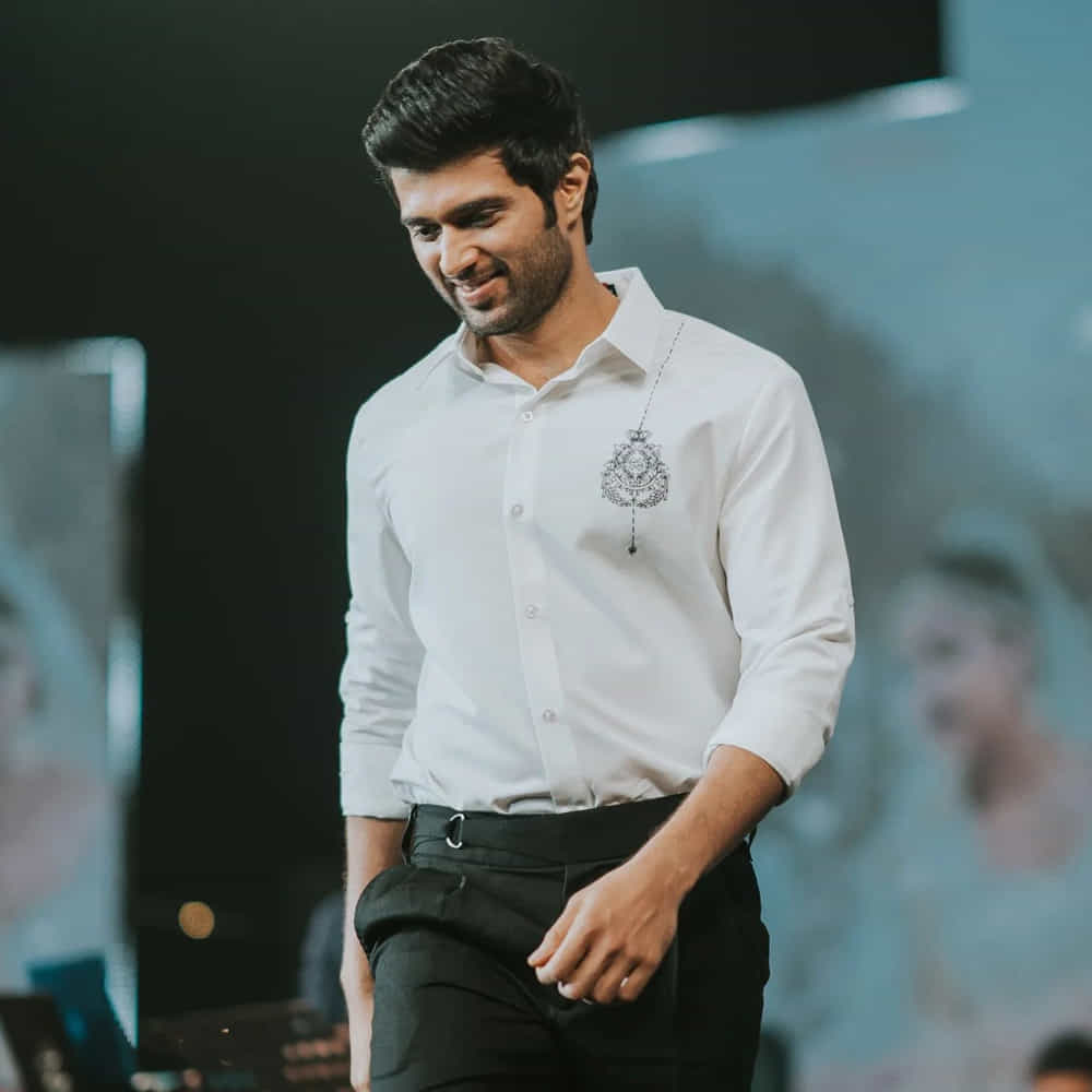 ఖుషీతో యావరేజ్ దగ్గరే ఆగిపోయారు విజయ్ దేవరకొండ. దాంతో ఫ్యామిలీ స్టార్ ఈయన కెరీర్కు కీలకంగా మారింది. అలాగే స్పైతో దారుణంగా బోల్తా కొట్టిన నిఖిల్.. ది ఇండియా హౌజ్, స్వయంభులతో ఫామ్లోకి రావాలని చూస్తున్నారు.