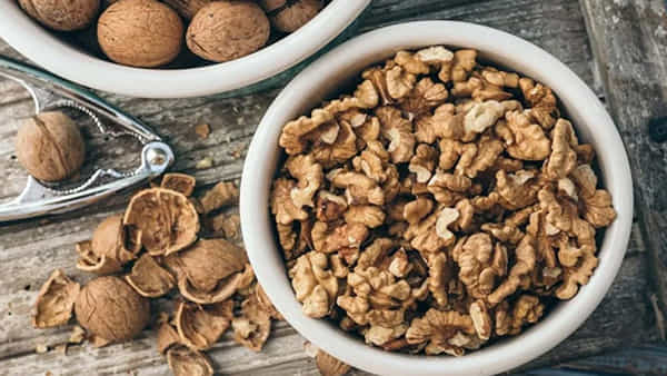Walnuts Benefits: రోజూ ఉదయాన్నే వాల్ నట్స్ తింటే శరీరంలో ఎలాంటి మార్పులు వస్తాయో తెలుసా..?
