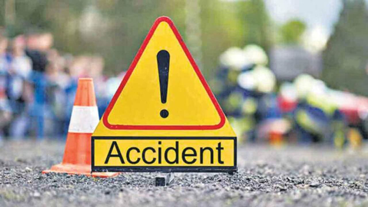 Bengaluru Accident: నిర్లక్ష్యం ఖరీదు.. 21ఏళ్ల ఇంజనీరింగ్‌ విద్యార్థిని స్పాట్‌ డెడ్‌.. ఉలిక్కిపడేలా చేసిన వీడియో వైరల్‌..