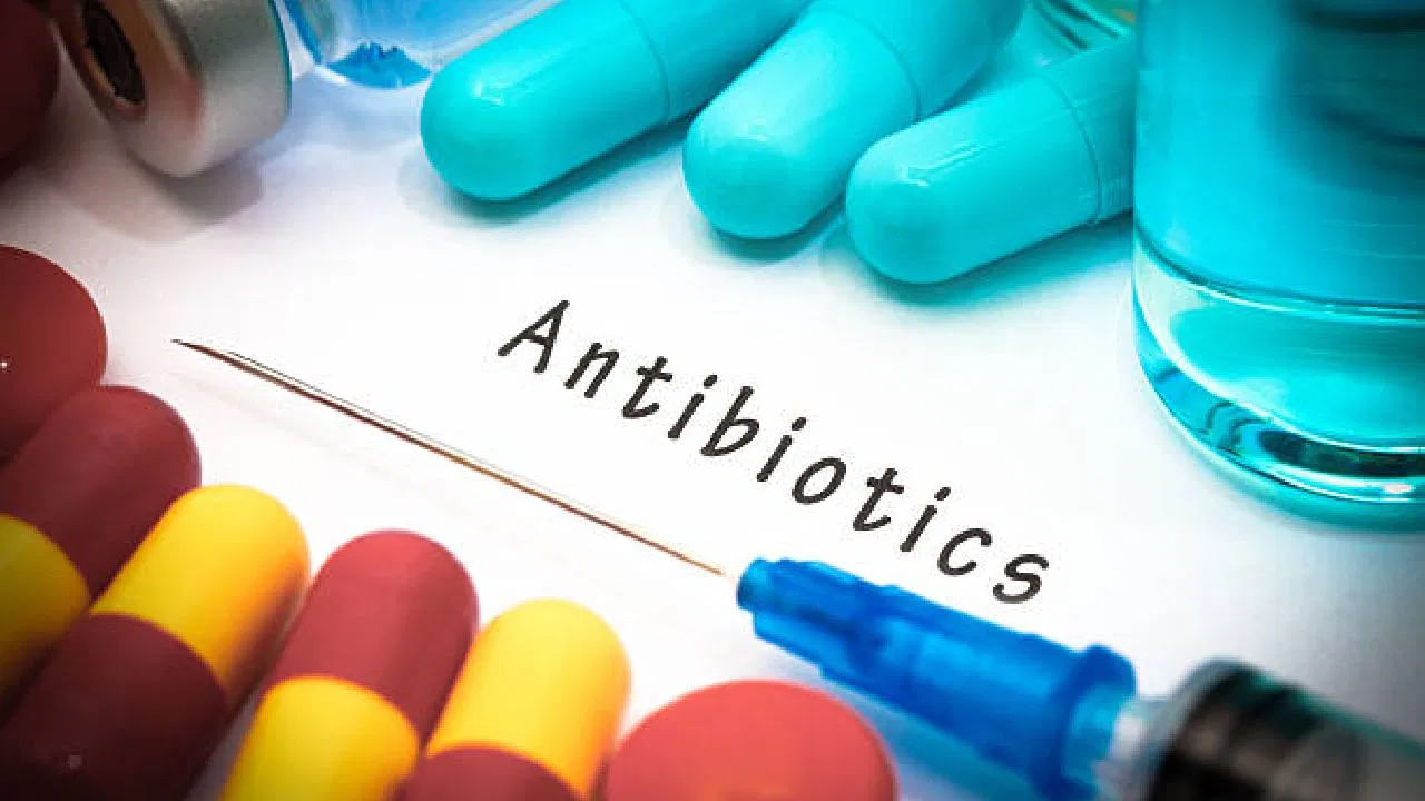 Antibiotics: వైద్యులకు కేంద్రం కీలక ఆదేశాలు.. ఇక డాక్టర్లు ఇలా చేయడానికి కుదరదు