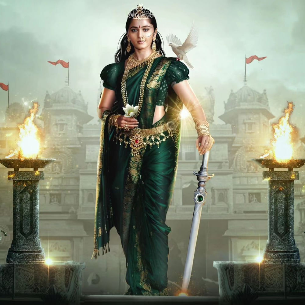 దీని సీక్వెల్ చేయాలని చూస్తున్నారు స్వీటీ. దాంతో పాటు చిరంజీవి విశ్వంభరలో అనుష్కను హీరోయిన్గా అడుగుతున్నారు. మొత్తానికి స్వీటీ స్టెప్ ఎటువైపు పడుతుందో చూడాలిక.