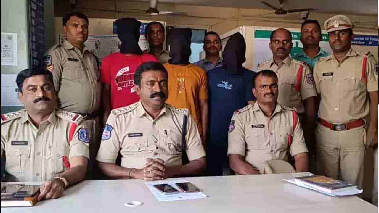 Hyderabad Crime: స్నేహితులతో కలిసి తండ్రిపై కత్తులతో దాడి.. పోలీసుల విచారణలో సంచలనాలు