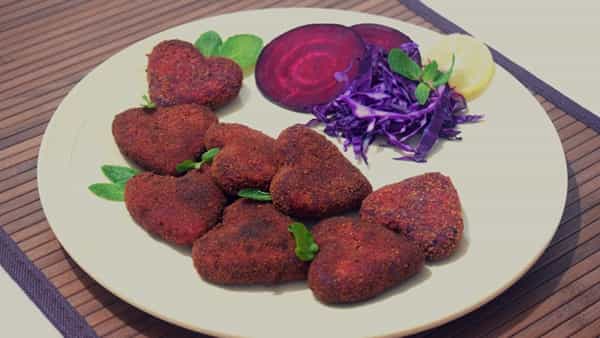 Beetroot Cutlet: ఆరోగ్యంగా స్నాక్స్ తినాలంటే.. ఈ బీట్ రూట్ కట్లెట్స్ బెస్ట్!