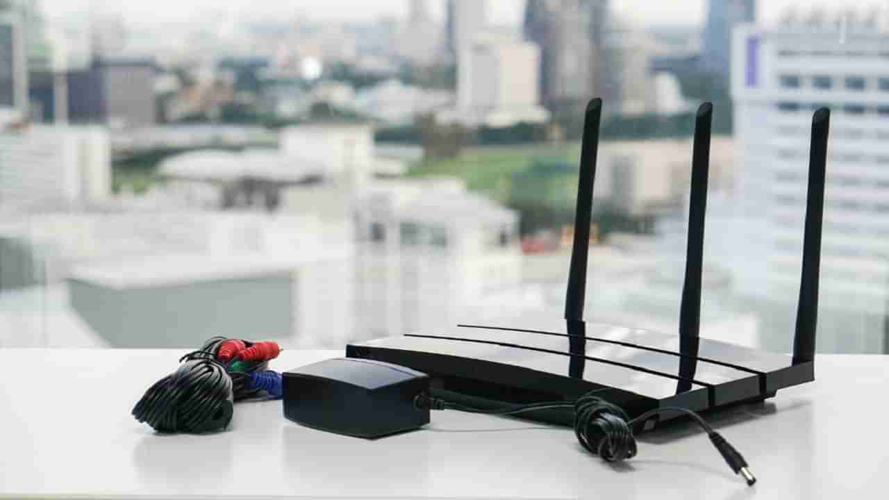 Best Routers Under 3K: తక్కువ ధరలో బెస్ట్ రూటర్లు ఇవే.. వేగవంతమైన కనెక్టివిటీ, టాప్ ఫీచర్లు..