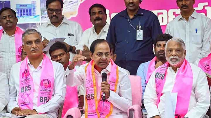 BRS: ఇద్దరు బీఆర్ఎస్ ఎంపీ అభ్యర్ధులు ఖరారు.. వారెవరంటే.? BRS: ఇద్దరు బీఆర్ఎస్ ఎంపీ అభ్యర్ధులు ఖరారు.. వారెవరంటే.?