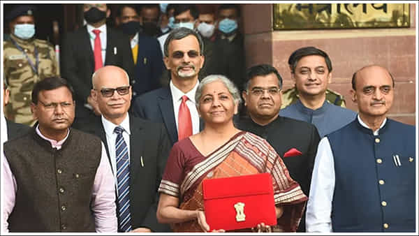 Budget-2024: ఈ బడ్జెట్లో పన్ను చెల్లింపుదారులు ఏం ఆశిస్తున్నారు..? 4 రకాల మినహాయింపులు ఉంటాయా?