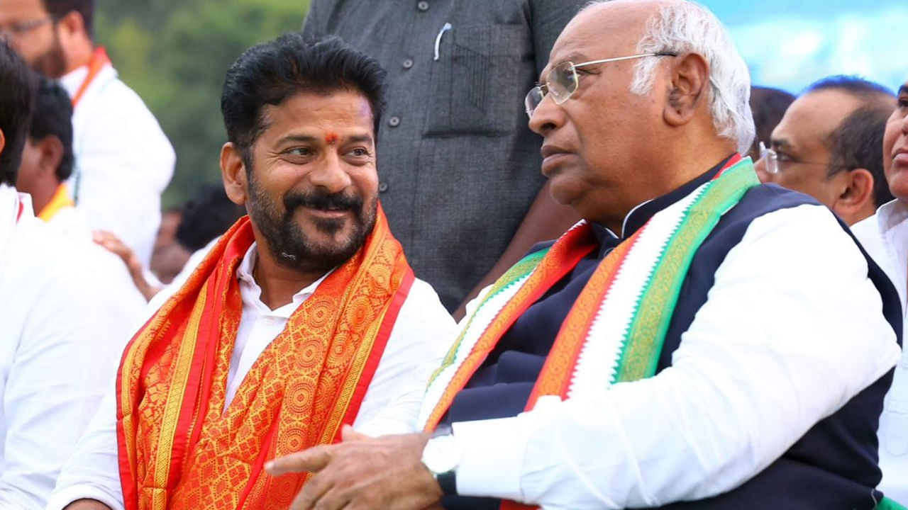 టార్గెట్ ఫిక్స్.! లక్ష్యం దిశగా కాంగ్రెస్ పావులు.. నేడు ఎల్బీ స్టేడియంలో కాంగ్రెస్ క్షేత్రస్థాయి మీటింగ్..