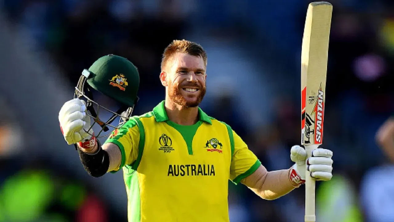 అవును, అంతర్జాతీయ క్రికెట్‌లో అత్యధిక సెంచరీ చేసిన ఓపెనింగ్ బ్యాట్స్‌మెన్ ప్రపంచ రికార్డు ఇప్పుడు డేవిడ్ వార్నర్ పేరిట ఉంది. గతంలో ఈ రికార్డు సర్దార్ సచిన్ పేరిట ఉండేది.