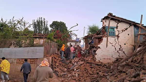 Earthquake In Nepal: న్యూ ఇయర్ వేళ నేపాల్లో భూకంపం.. మరిన్ని సంభవించే అవకాశం ఉందన్న నిపుణులు