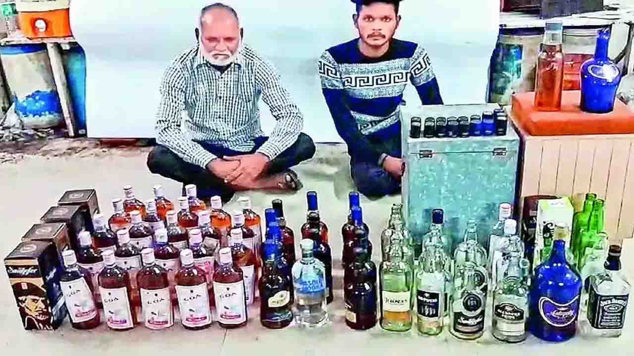 Fake Liquor: నకిలీ మద్యం కేసులో వెలుగులోకి సంచలనాలు.. టీ నీటితో ఛీప్ లిక్కర్ కలిపి విక్రయాలు..!