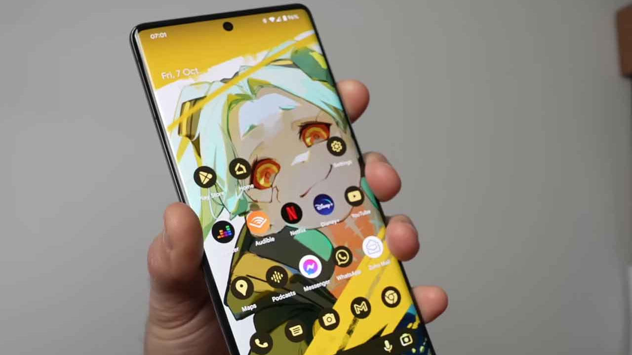 గూగుల్‌ పిక్సెల్‌ సిరీస్ నుంచి వచ్చిన 7 ప్రో స్మార్ట్‌ ఫోన్‌పై భారీ డిస్కౌంట్‌ను అందిస్తోంది. ఈ స్మార్ట్‌ ఫోన్‌ను ప్రస్తుతం యూజర్లు ఏకంగా రూ. 20,000 డిస్కౌంట్‌ను పొందొచ్చు. ఫ్లిప్‌కార్ట్‌లో ఈ ఫోన్‌పై డిస్కౌంట్‌ అందిస్తోంది. 