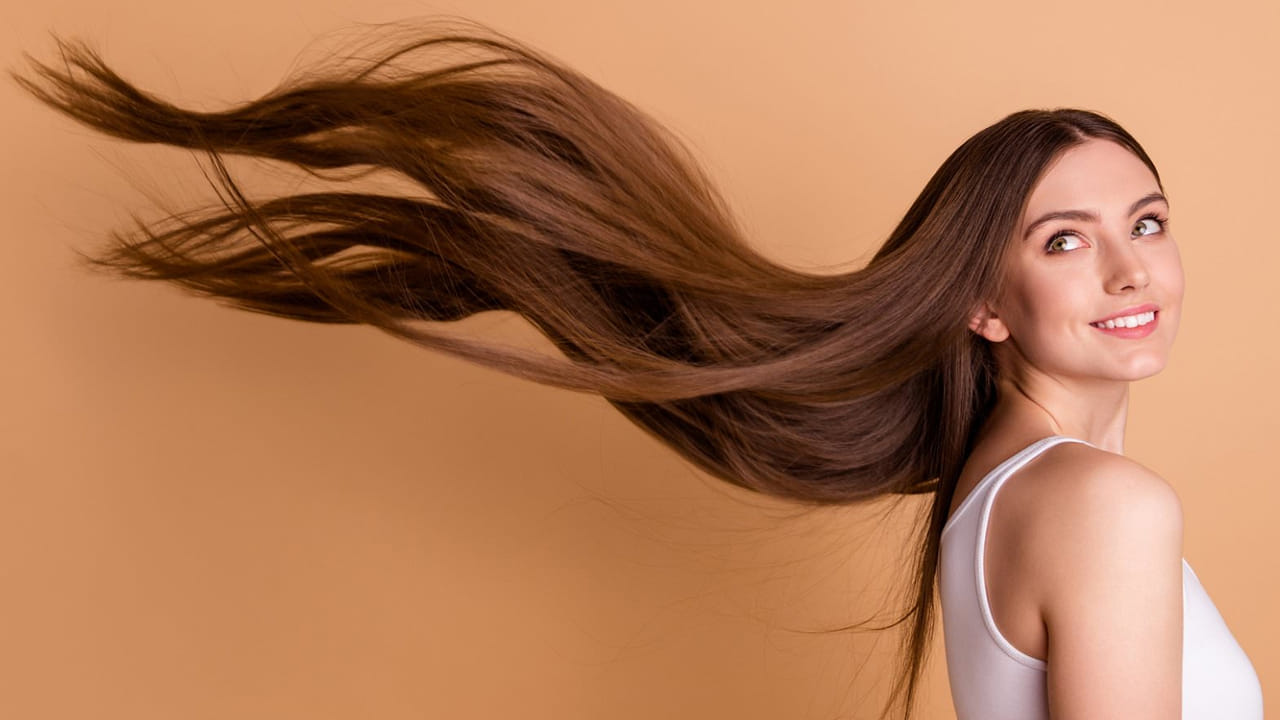 Hair Beauty Tips: జుట్టుకు సంబంధిత ఉత్పత్తి సాధనాలలో ఇవి తప్పక ఉండేలా చూసుకోండి..