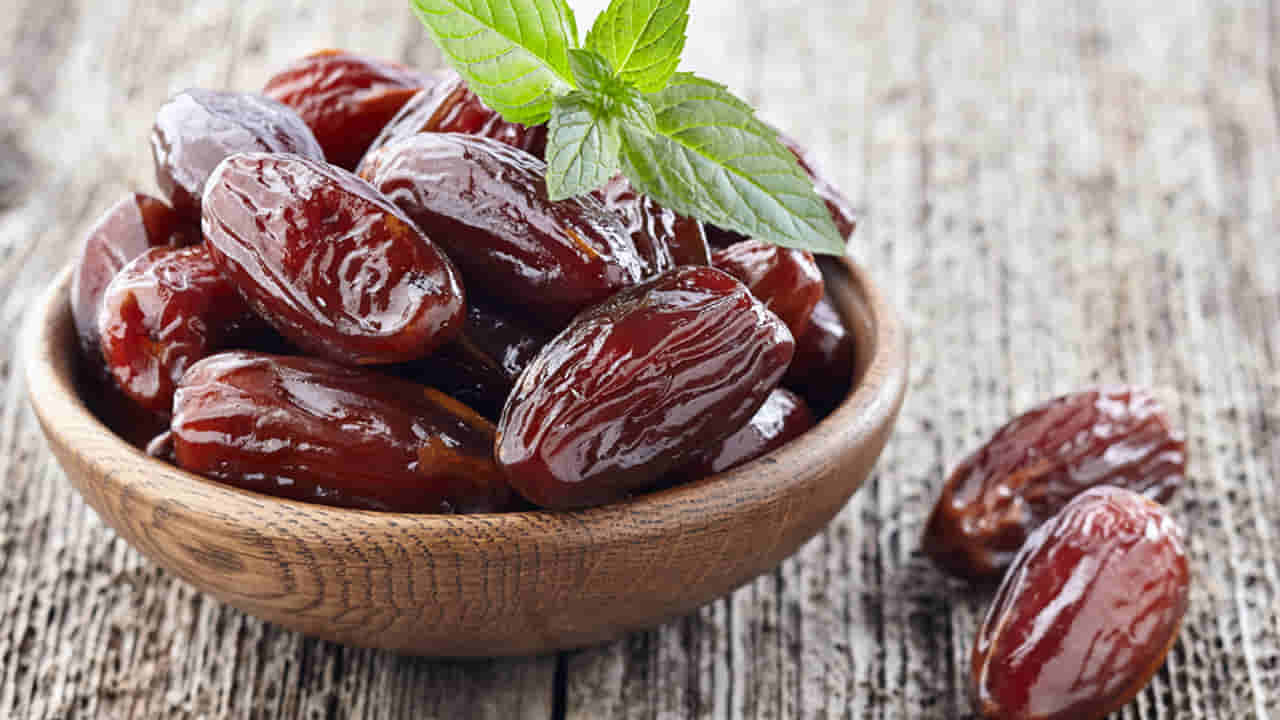 ఖాళీ కడుపుతో ఖర్జూరం ఇలా తీసుకోండి.. వారంలోనే మార్పు గమనిస్తారు.
