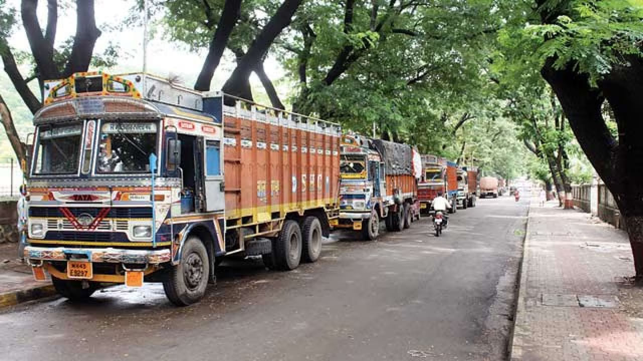 Hyderabad: వాహనదారులకు అలెర్ట్.. ఈ సమయాల్లో ఆ వాహనాలకు నో ఎంట్రీ