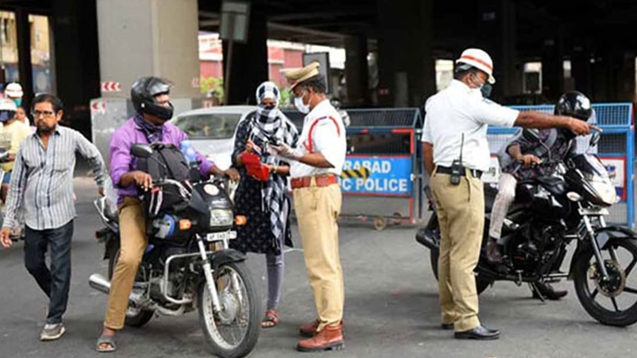 Hyderabad: హైదరాబాదీలకు పోలీసులు అలర్ట్‌.. అటువైపు రావొద్దంటూ సూచన..