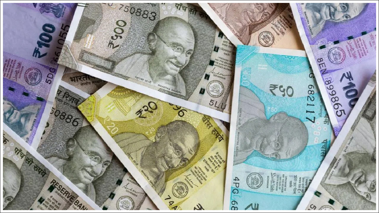 Fake Currency: హైదరాబాద్ లో నకిలీ కరెన్సీ ముఠా గుట్టు రట్టు.. ఆరుగురు అరెస్టు!