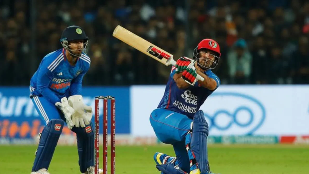 దీని ప్రకారం తొలుత బ్యాటింగ్ చేసిన ఆఫ్ఘనిస్థాన్ జట్టు నిర్ణీత 20 ఓవర్లలో 172 పరుగులు చేసింది. దీంతో భారత్‌కు 173 పరుగుల లక్ష్యాన్ని అందించింది. అంటే, 172 పరుగులకు ఆలౌటైంది. ఆఫ్ఘనిస్తాన్ మూడు రోజుల క్రితం తన రికార్డును తానే బ్రేక్ చేసింది.
