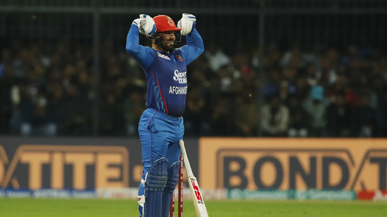 ఆఫ్ఘనిస్తాన్‌ను 172 పరుగుల స్కోరుకు తీసుకెళ్లడంలో గుల్బాదిన్ నైబ్ గొప్ప సహకారం అందించాడు. నైబ్ కేవలం 35 బంతుల్లో 5 ఫోర్లు, 4 సిక్సర్లతో 162.85 స్ట్రైక్ రేట్‌తో 57 పరుగులు చేశాడు. గుల్బాదిన్‌తో పాటు, నజీబుల్లా జద్రాన్ 23 పరుగులు, ముజీబ్ ఉర్ రెహ్మాన్ 21 పరుగులు, కరీం జనత్ 20 పరుగులు చేశారు.