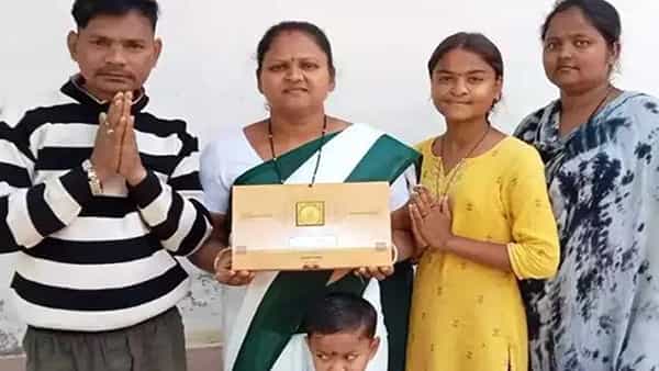 Invitation for Ayodhya Pran Pratistha: 700 శవ పరీక్షలు చేసిన మహిళకు అయోధ్య ప్రాణప్రతిష్ట కార్యక్రమానికి ఆహ్వానం.. సంతోషంతో పరవశించిన మహిళ