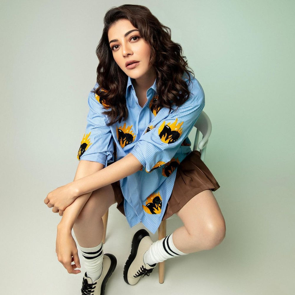 టీజర్‌కు కూడా మంచి రెస్పాన్స్ వచ్చింది. ఈ టీజర్‌లో మర్డర్ మిస్టరీని చూపించారు. ఓ అమాయకపు యువతి ప్రాణాలు తీసిన హంతకుల కోసం వేట మొదలు పెడుతుంది సత్యభామ.