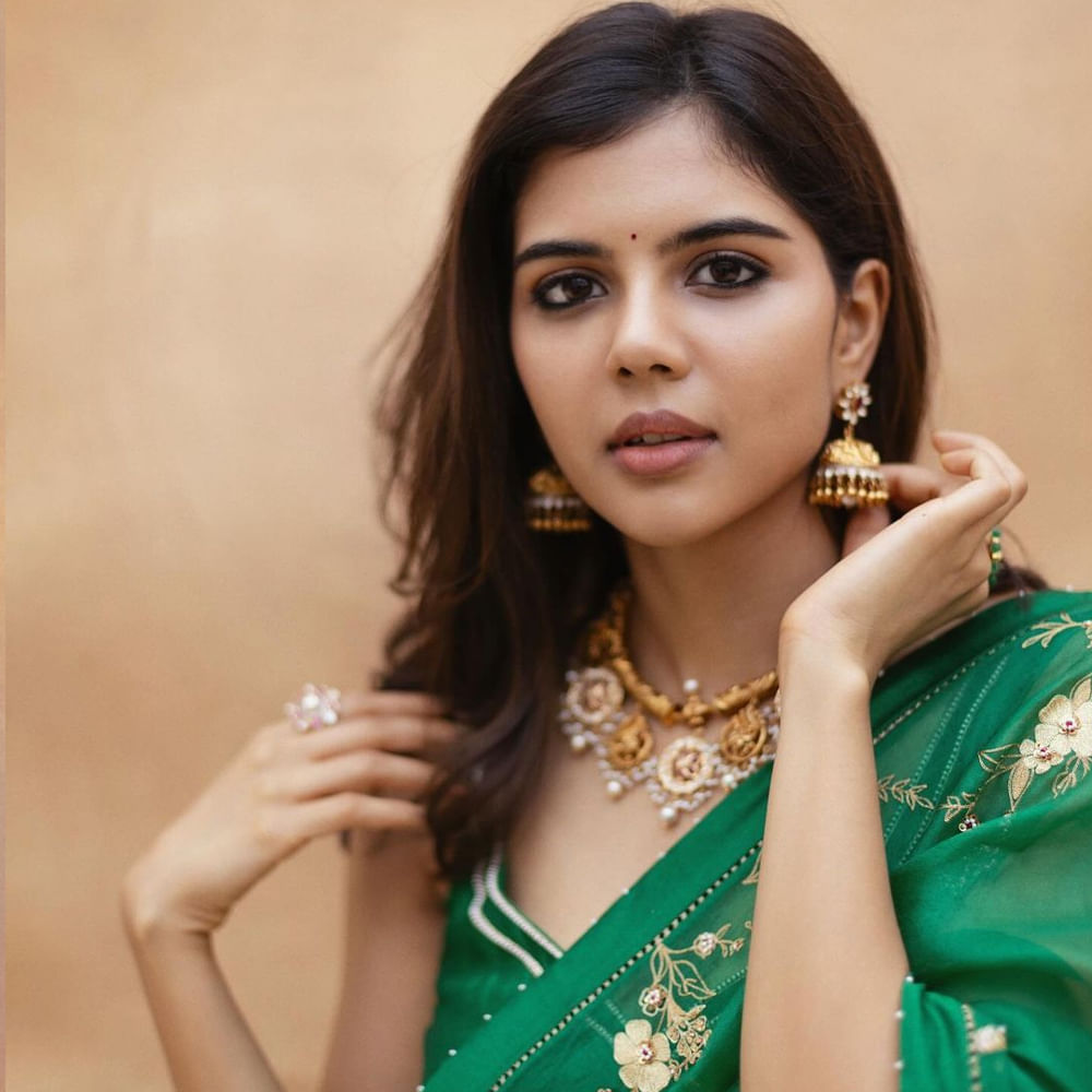 ఆ తర్వాత చిత్రలహరి, రణరంగం చిత్రాల్లో నటించింది. కానీ ఈ బ్యూటీ నటించిన సినిమాలన్నీ బాక్సాఫీస్ వద్ద డిజాస్టర్స్ అయ్యాయి. దీంతో ఆమెకు అవకాశాలు రాలేదు.