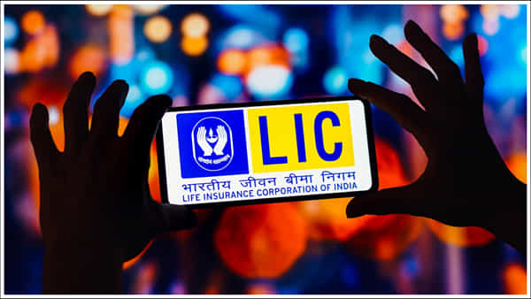 LIC Jeevan Dhara II Plan: ఎల్ఐసీ నుంచి మరో అద్భుతమైన పాలసీ.. పూర్తి వివరాలు