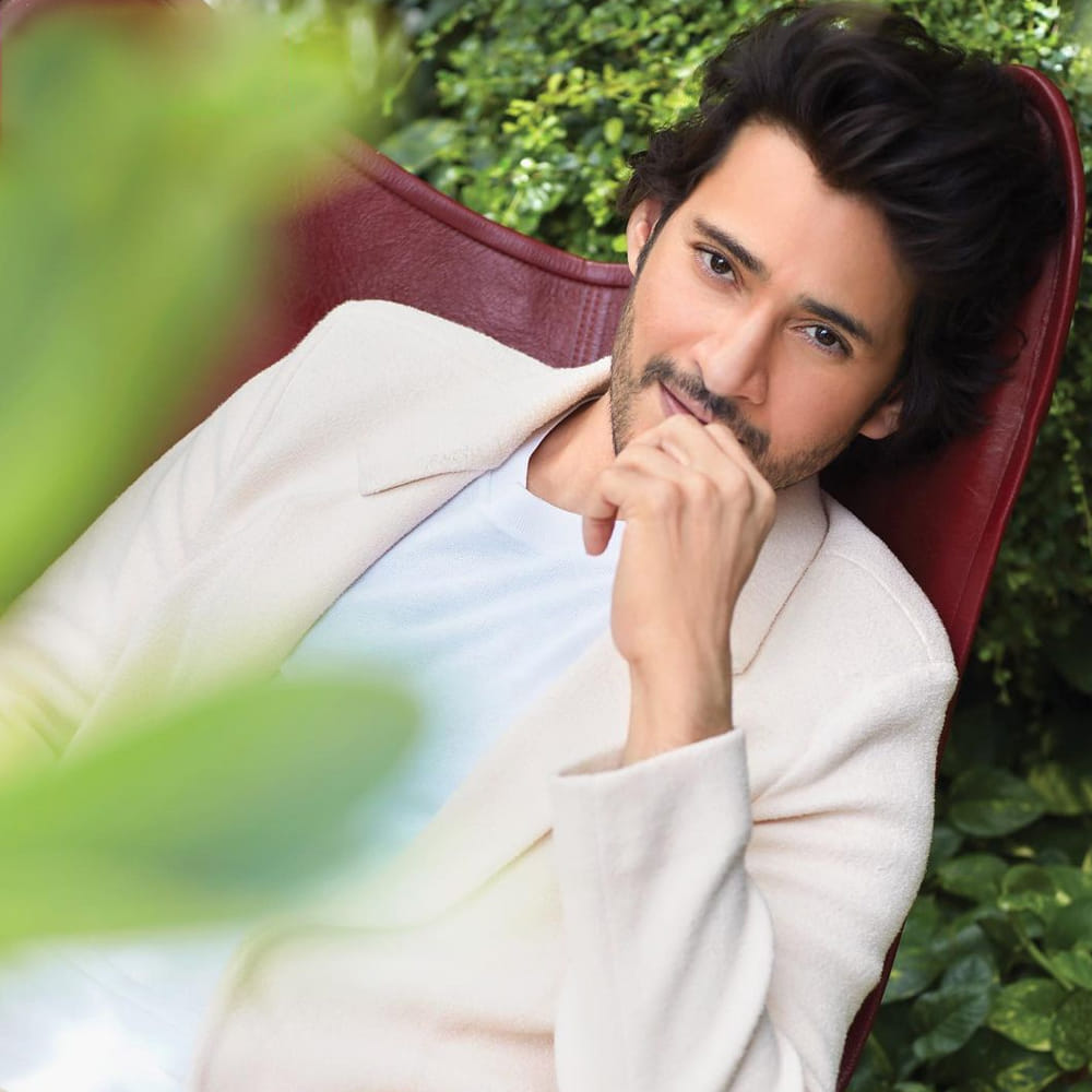 శ్రీలీలతో పోటాపోటీగా వేసిన డ్యాన్సులు కేక అంటున్నారు ఫ్యాన్స్. ఈ సారి పండగ మనదే బాస్‌ అంటూ తమ వైపు నుంచి ఫుల్‌ సపోర్ట్ చేసేస్తున్నారు. మరికొందరైతే మమ మహేశా పాటను గుర్తు చేసుకుంటున్నారు.