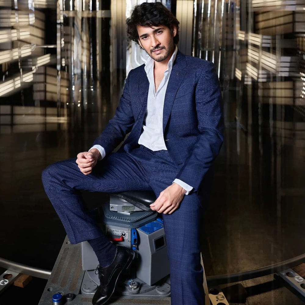 మెయిన్ స్టోరీలో మార్పులు చేయకపోయినా.. స్క్రిప్ట్లో మాత్రం చిన్నచిన్న మార్పులు చేయాలని టీంకు రాజమౌళి చెప్పినట్లు తెలుస్తుంది. 2024 సెకండాఫ్లో ఈ చిత్ర షూటింగ్ మొదలు కానుంది.