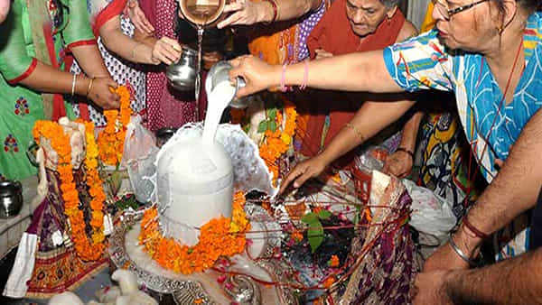 Masa Shivaratri: మాస శివరాత్రి విశిష్టత.. ఉపవాసం చేయడం వలన కలిగే ప్రయోజనాలను తెలుసుకోండి..