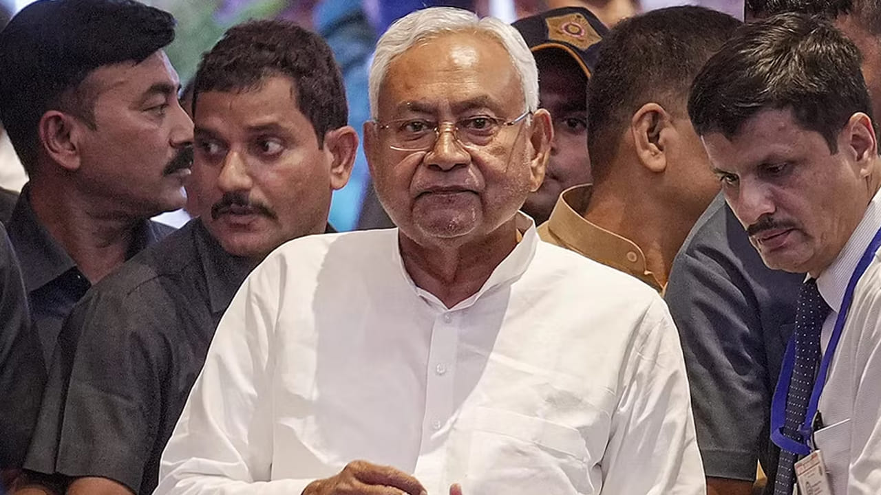 Bihar: బిహార్ ముఖ్యమంత్రి పదవికి నితీష్కుమార్ రాజీనామా